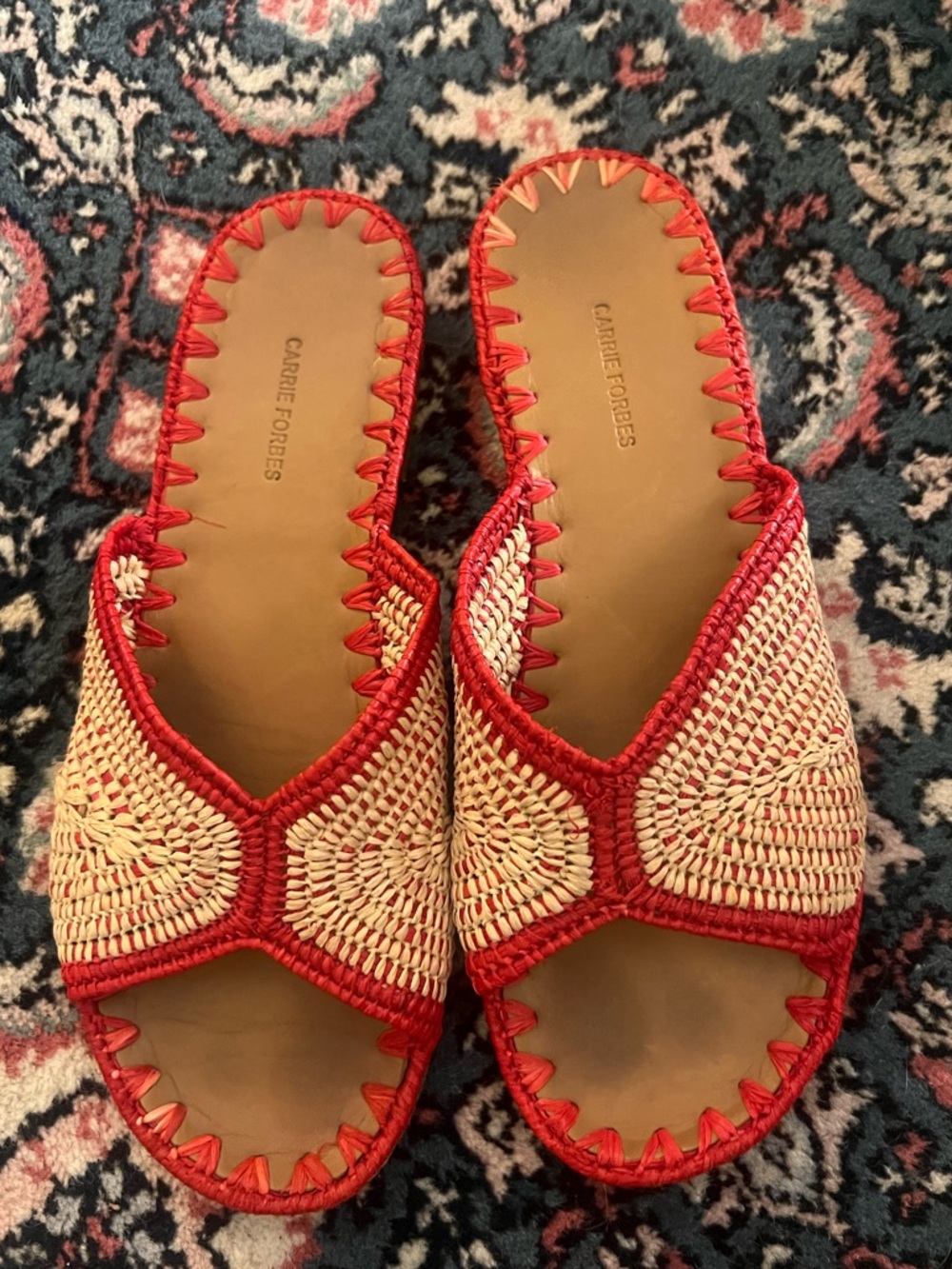 Carrie Forbes Salon Miste
Woven Raffia Sandal Red Crimson Natural
Slides - Picture 9 of 9
